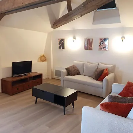 De Standing Rustique En Centre Bourg