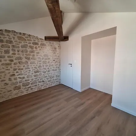De Standing Rustique En Centre Bourg Sainte-Hermine